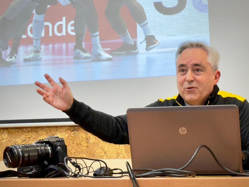 2025-01-22. CONFERENCIA . JUAN PEDRO SÁNCHEZ CLAVER. 